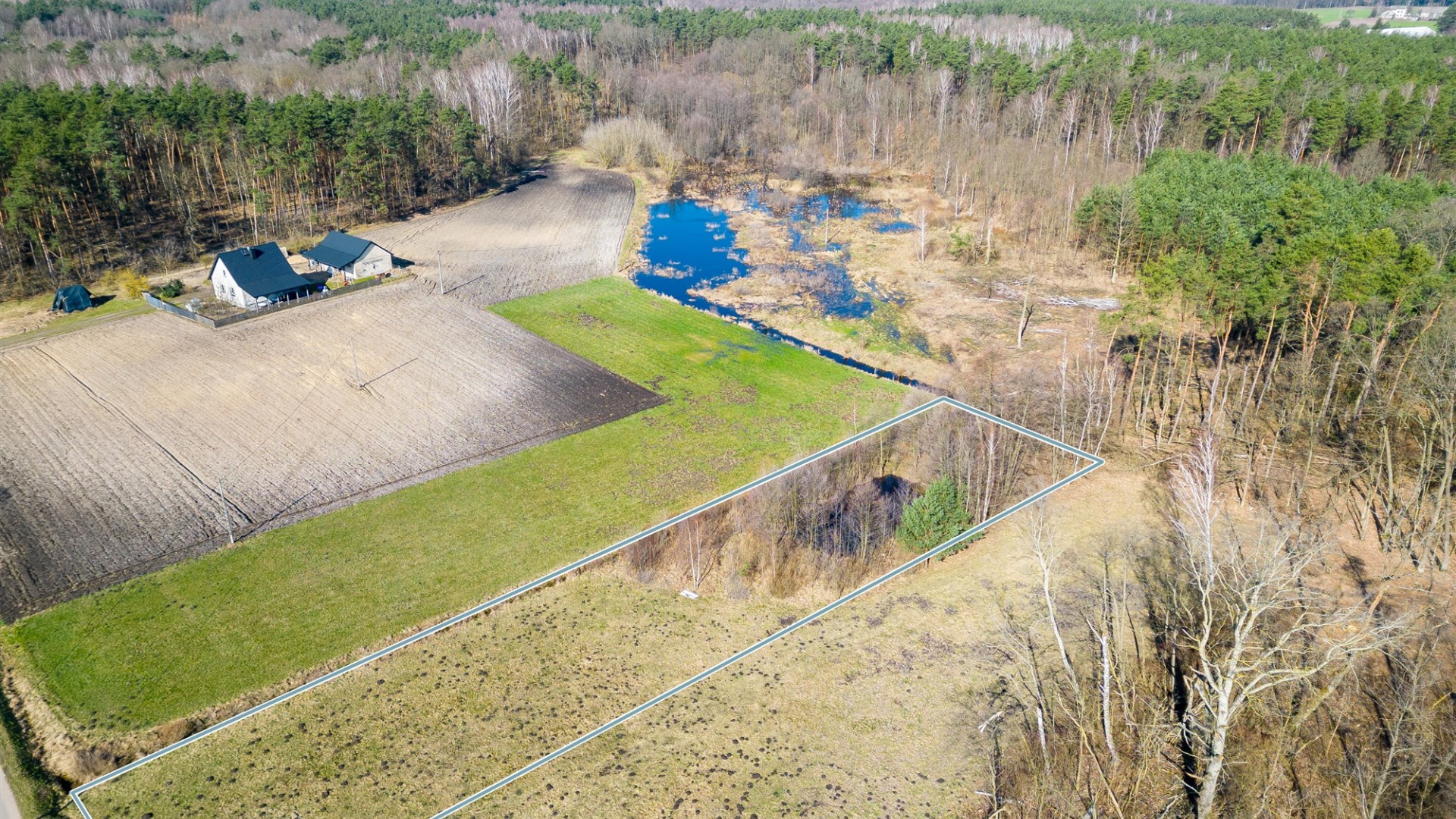 Działka na sprzedaż